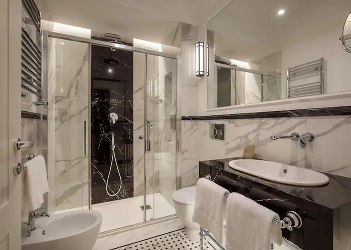 Canada, Bw Premier Collection Hotel 3*